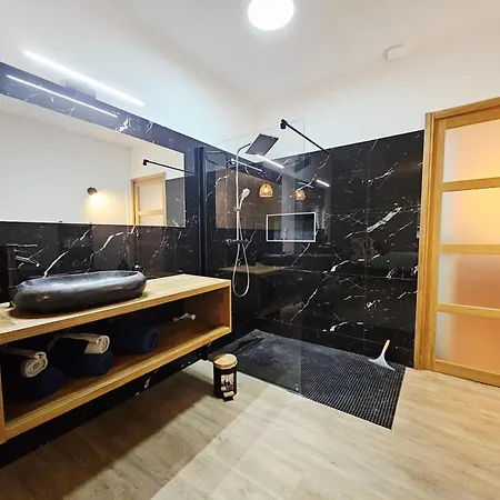 Apartment Maison Paisible Proche Centre Avec Piscine Angouleme