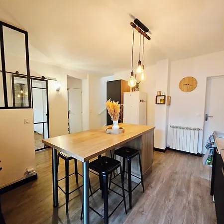 Maison Paisible Proche Centre Avec Piscine Apartamento Angulema