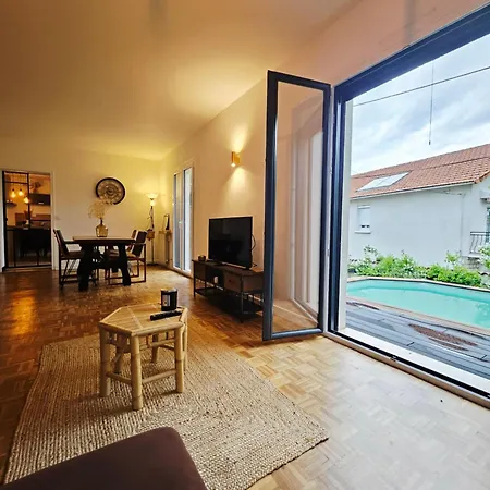 Maison Paisible Proche Centre Avec Piscine * Angoulême