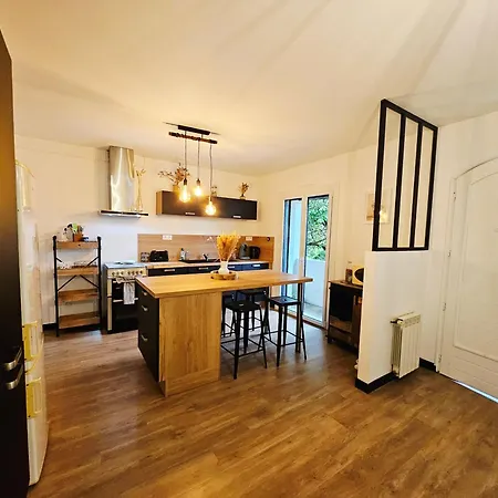 Maison Paisible Proche Centre Avec Piscine Angulema