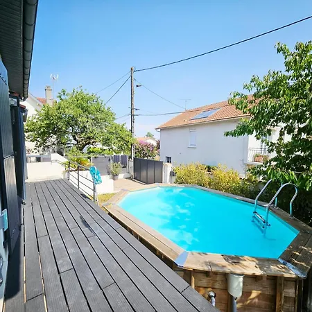 Maison Paisible Proche Centre Avec Piscine Angulema